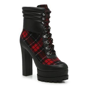 Jessica Simpson Illroy Platform Bootie